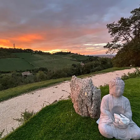 Casa Sunset Hill Vakantiehuis Bologna