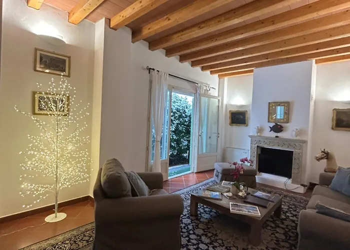 Casa Sunset Hill بيت للعطل